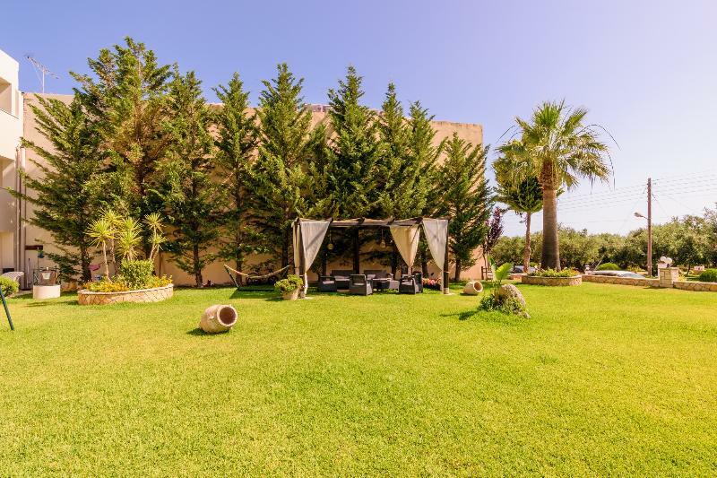 Remezzo Studios & Apartments Ammoudi Zewnętrze zdjęcie